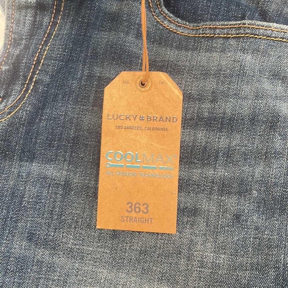 Jeans - Picture 2 of 3